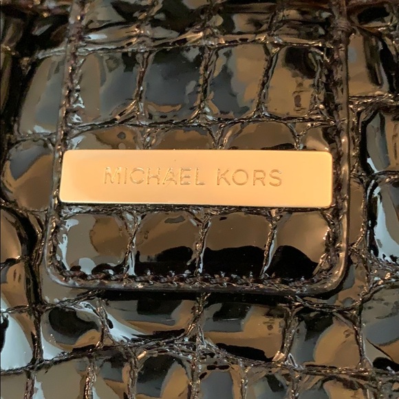 Michael Kors Black Patent Hobo Bag EUC! - Picture 5 of 10